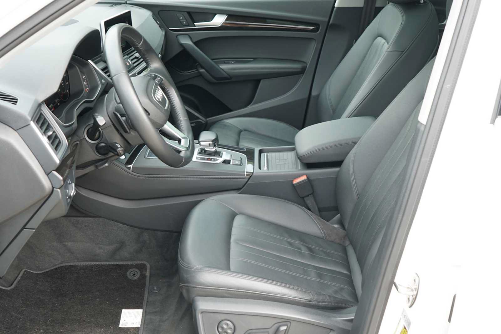 Used 2019 Audi Q5 2.0T Premium Plus w/ Premium Plus Package AWD/4WD image 9