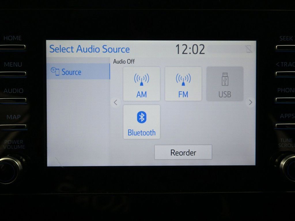 Used 2021 Toyota Camry SE image 11