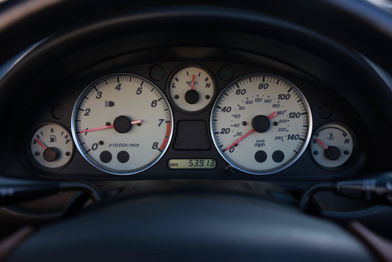 Used 2002 MAZDA MX-5 Miata SE RWD image 23