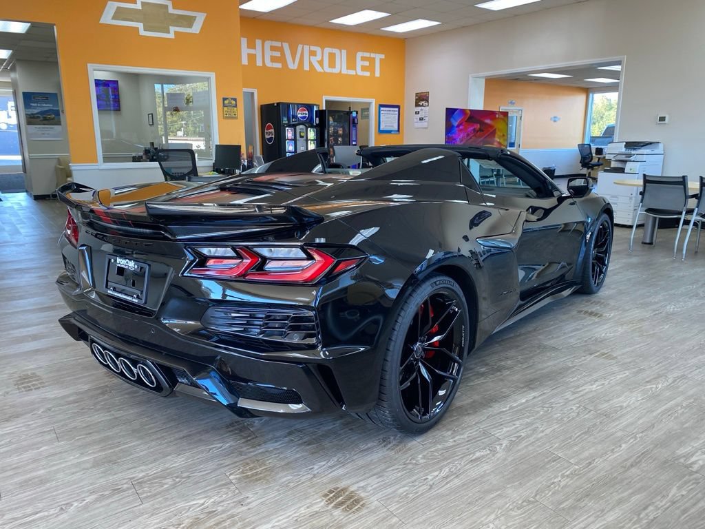 New 2026 Chevrolet Corvette Z06 RWD image 3