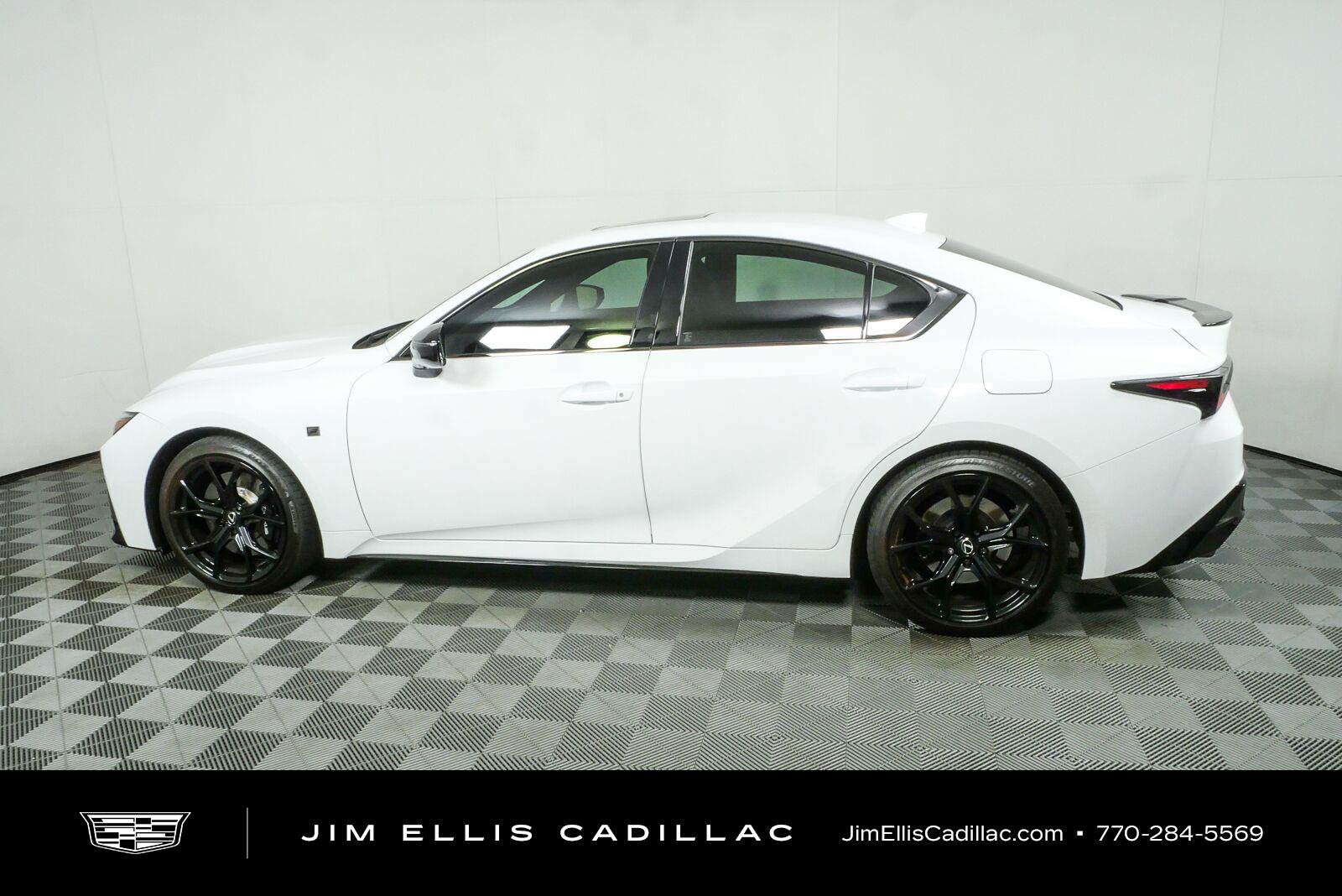 Used 2025 Lexus IS 500 w/ Accessory Package 2 RWD image 31