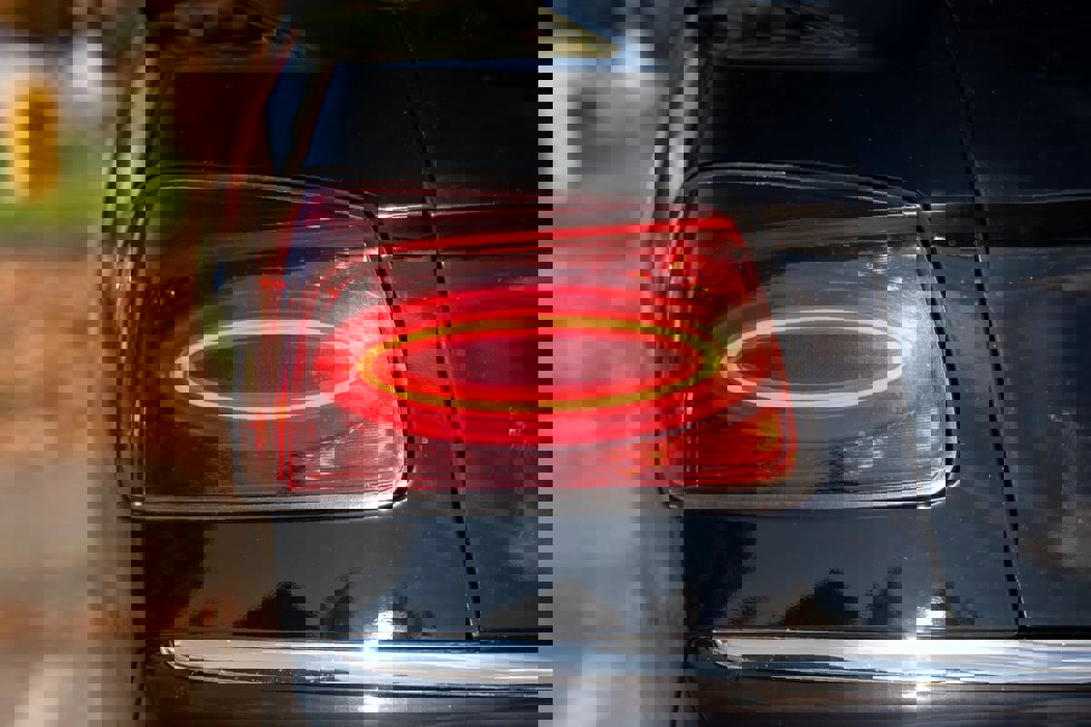 Used 2015 Bentley Flying Spur V8 image 32