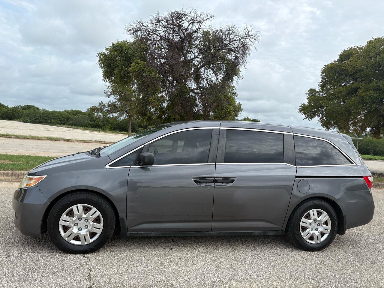 Used 2011 Honda Odyssey LX image 7