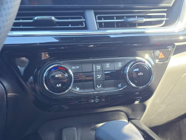 New 2026 Chevrolet Trax RS w/ Sunroof Package FWD image 29