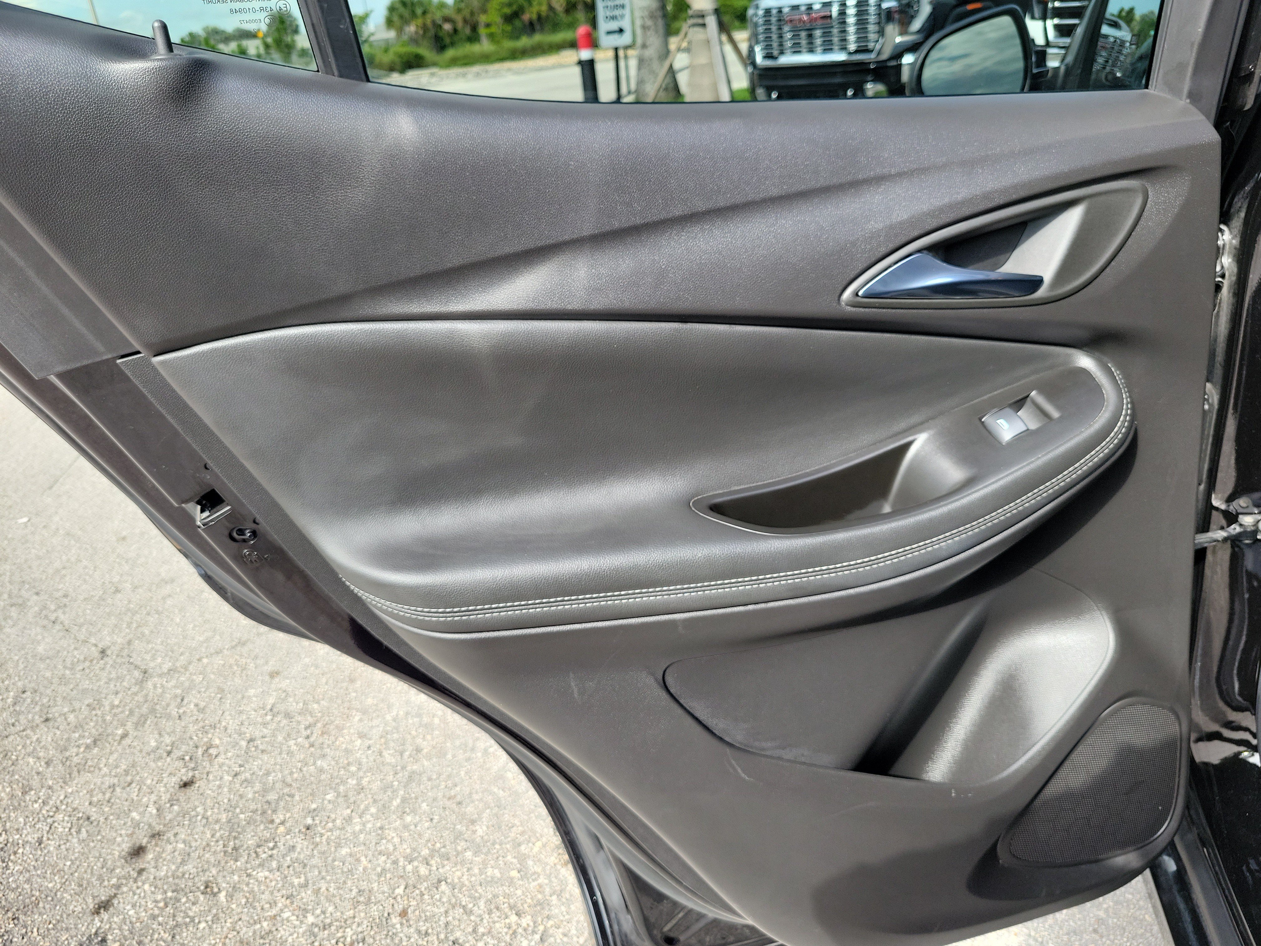 Used 2023 Buick Encore GX Select w/ Sport Touring Package FWD image 26
