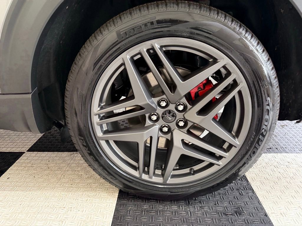 New 2026 Ford Explorer ST w/ Sun And Sound Package image 16