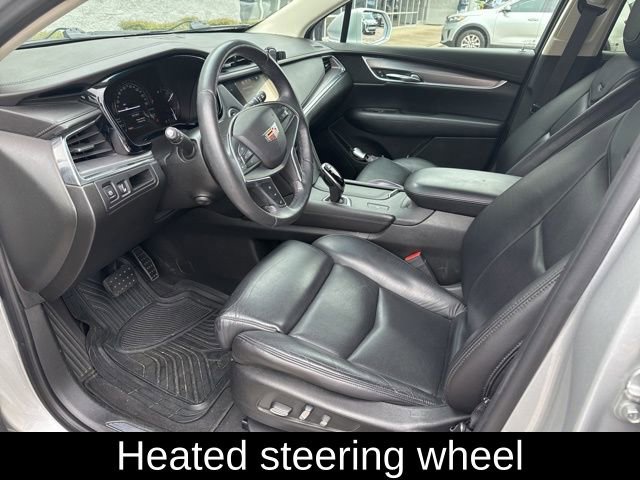 Used 2017 Cadillac XT5 Luxury w/ Driver Awareness Package image 40