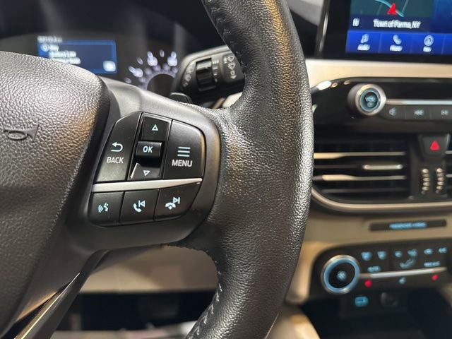 Used 2020 Ford Escape SEL image 19