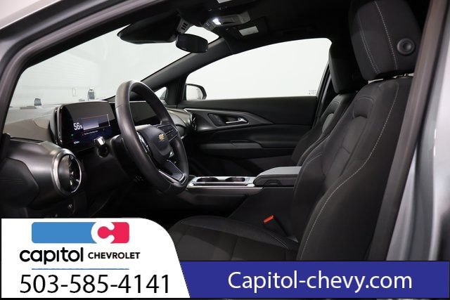 Used 2026 Chevrolet Equinox EV LT FWD image 13