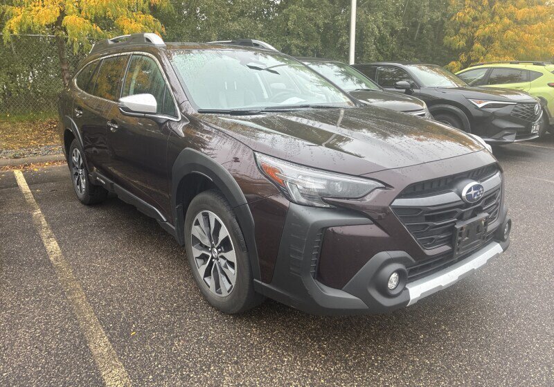 Certified 2024 Subaru Outback Touring AWD/4WD image 3