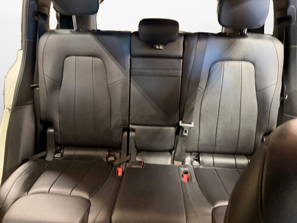 Used 2020 Mercedes-Benz GLB 250 4MATIC image 12