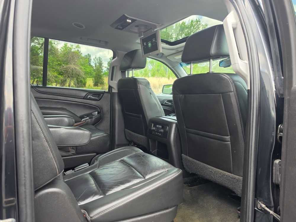 Used 2017 Chevrolet Suburban LT AWD/4WD image 28