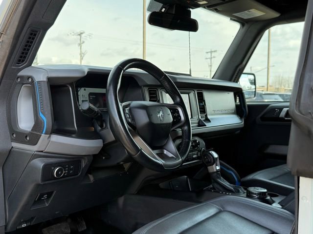 Used 2022 Ford Bronco Black Diamond image 10