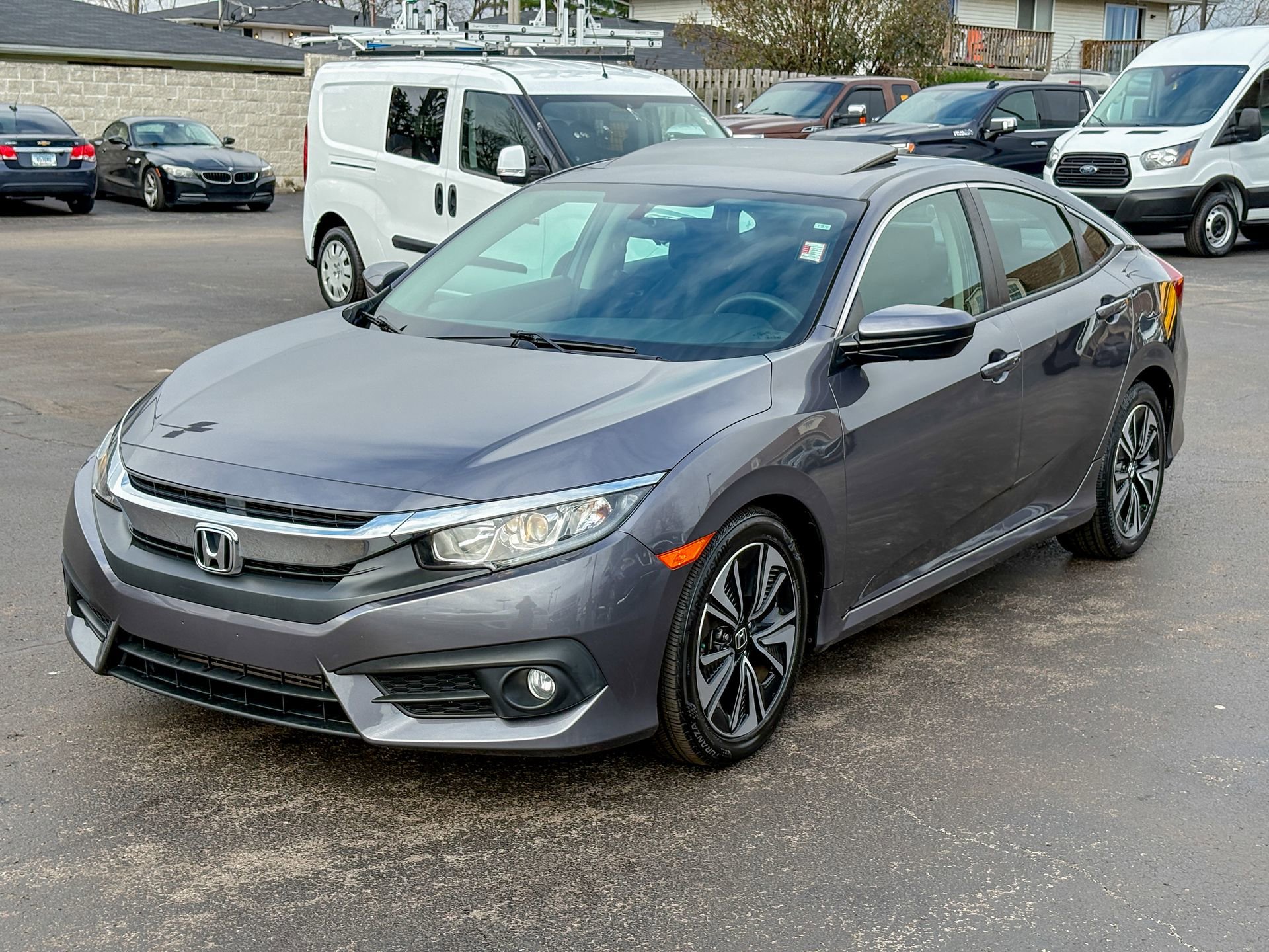 Used 2017 Honda Civic EX-T image 4