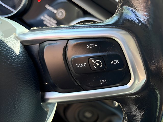 Used 2019 Jeep Wrangler Unlimited Sahara w/ Cold Weather Group AWD/4WD image 10