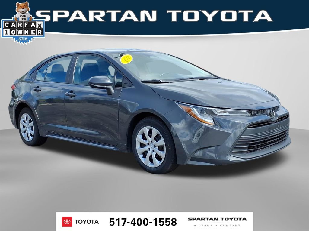 Used 2024 Toyota Corolla LE FWD image 5
