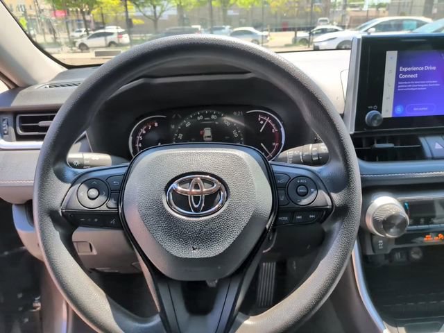 Certified 2025 Toyota RAV4 XLE FWD image 17