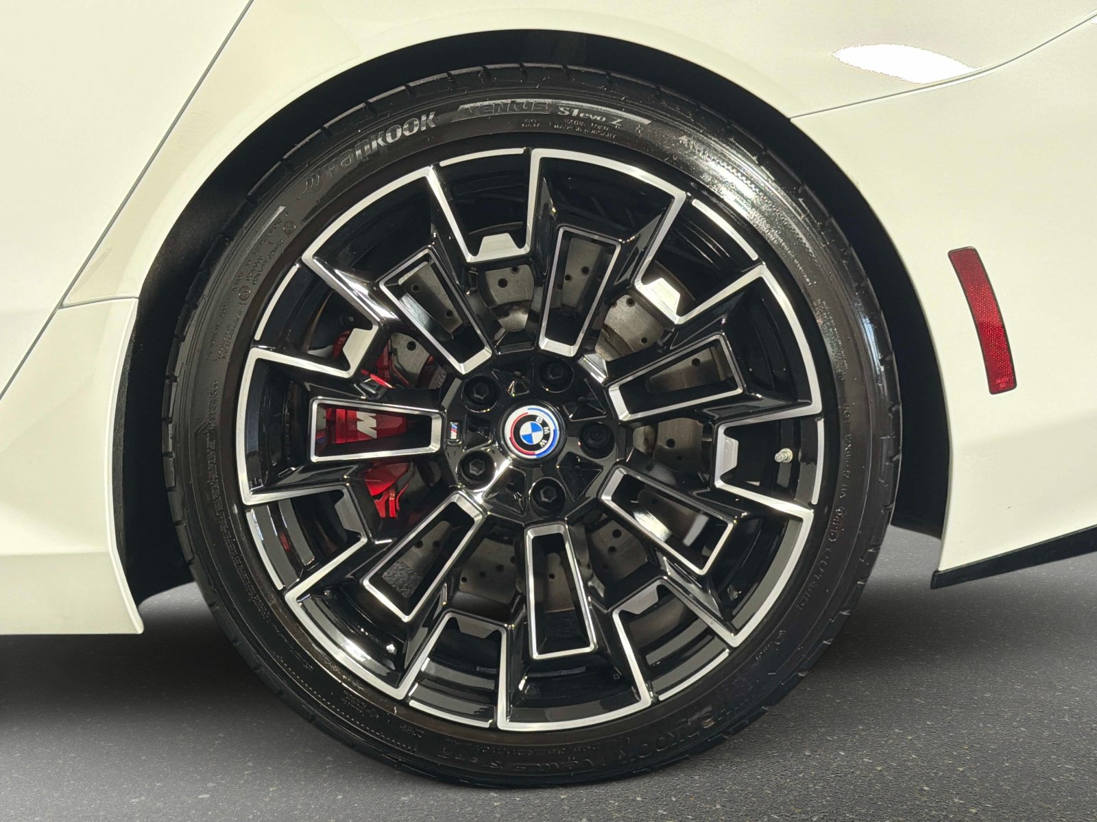 Used 2025 BMW M5 Touring AWD/4WD image 14