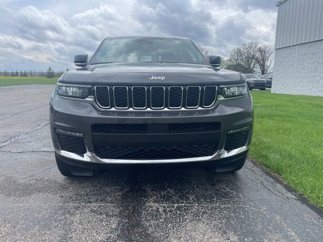 Used 2024 Jeep Grand Cherokee L Limited AWD/4WD image 5