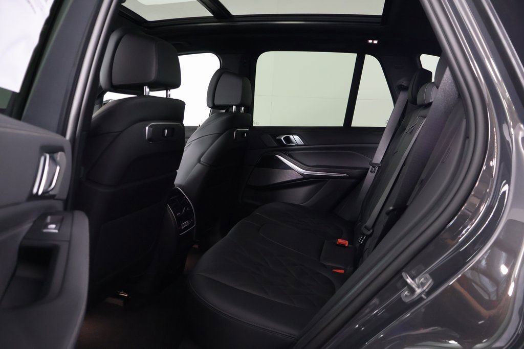 New 2026 BMW X5 xDrive50e w/ M Sport Package AWD/4WD image 6