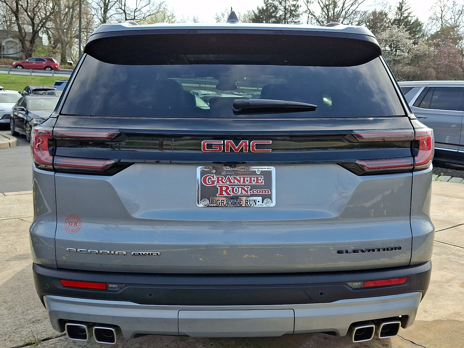 Used 2024 GMC Acadia Elevation w/ Luxury Package image 5