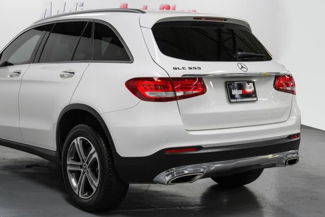 Used 2019 Mercedes-Benz GLC 300 w/ Premium Package image 12