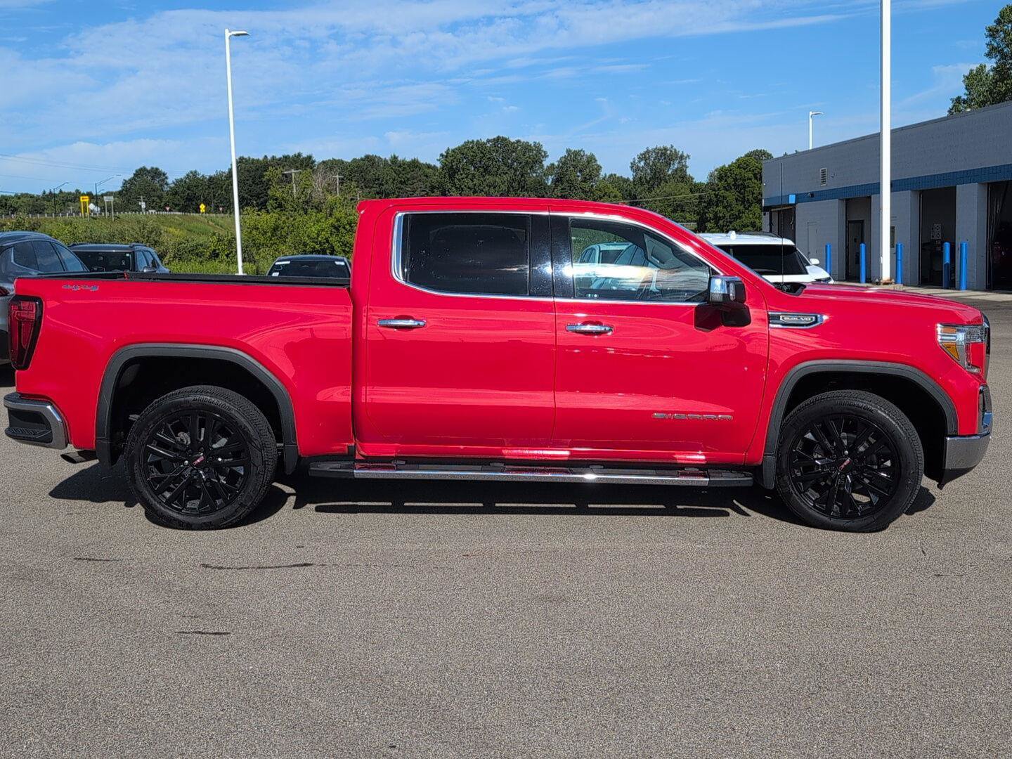 Used 2020 GMC Sierra 1500 SLT w/ SLT Premium Plus Package AWD/4WD image 8