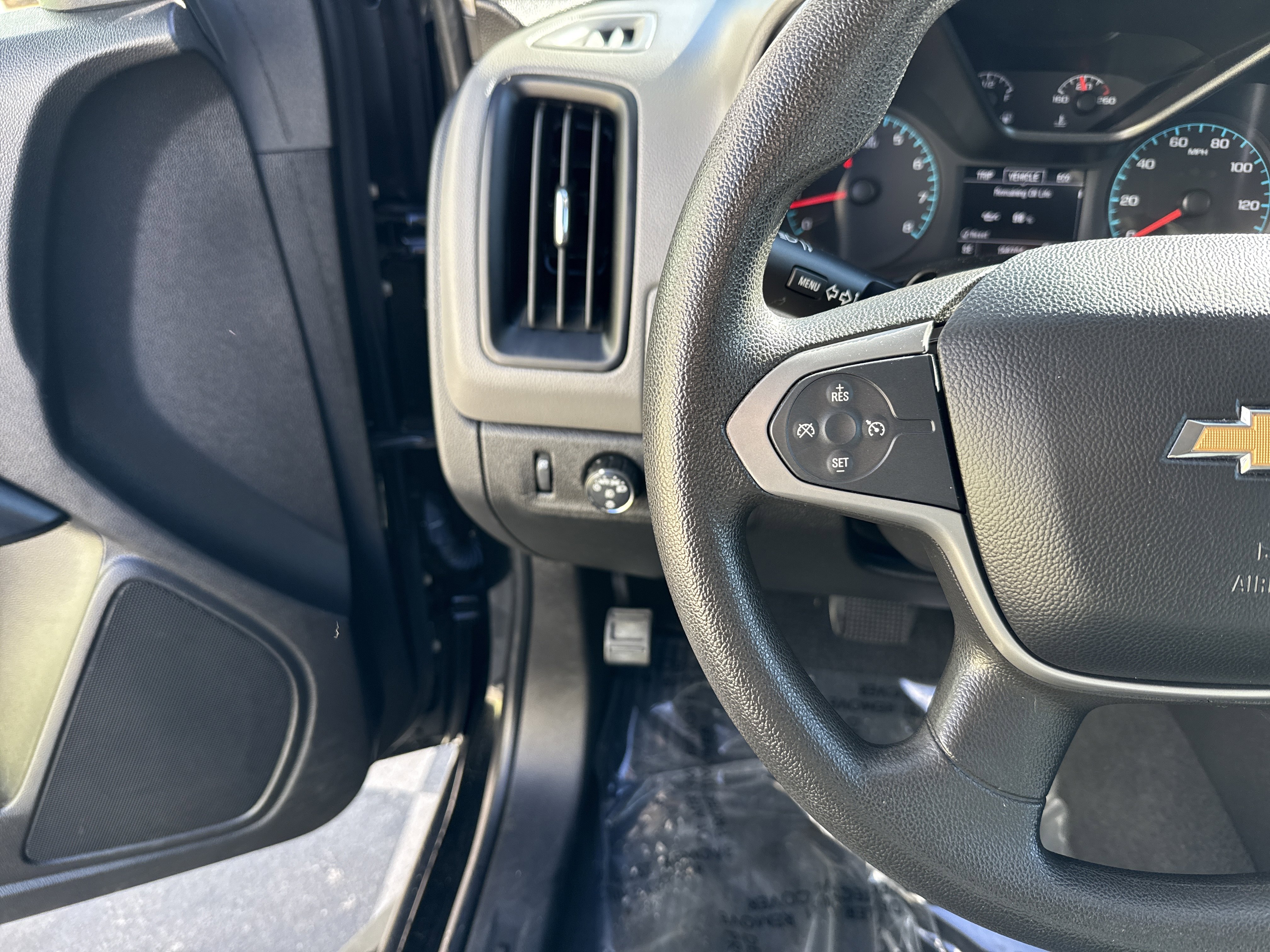 Used 2019 Chevrolet Colorado W/T w/ Custom Special Edition image 19