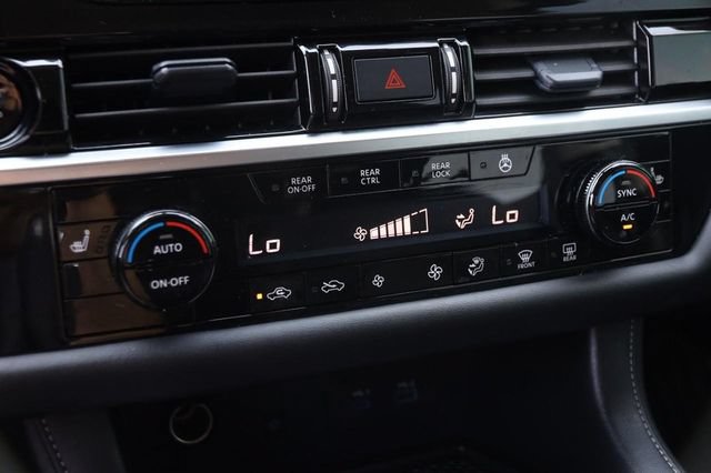 Certified 2025 Nissan Pathfinder SL FWD image 19