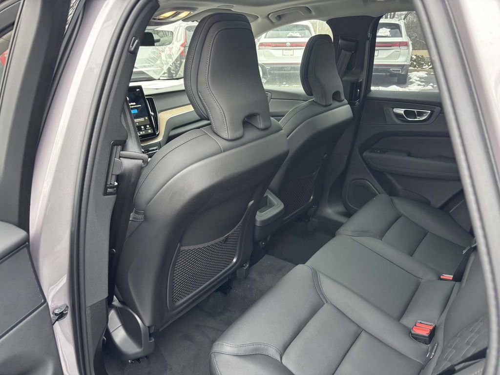 New 2026 Volvo XC60 B5 Plus w/ Protection Package Premier image 26