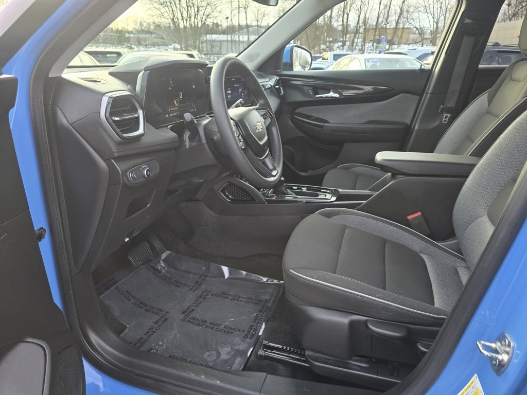 Used 2024 Chevrolet TrailBlazer LT w/ Driver Confidence Package image 15
