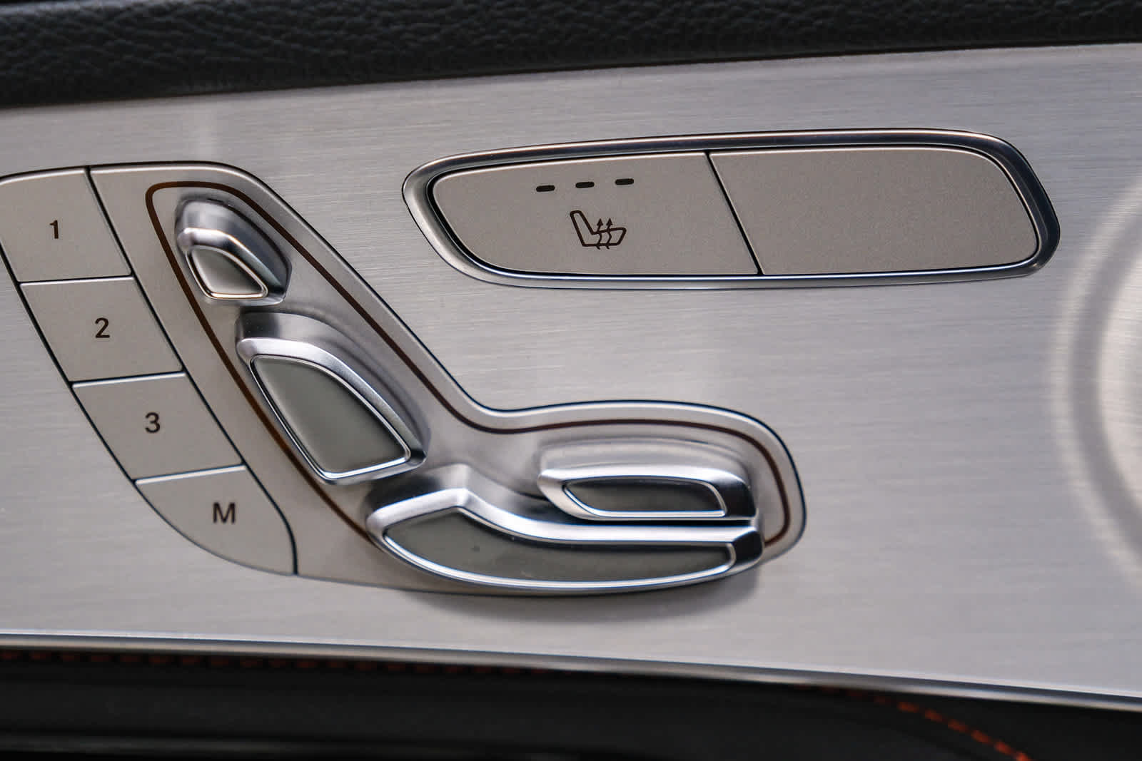 Certified 2019 Mercedes-Benz GLC 43 AMG 4MATIC image 27