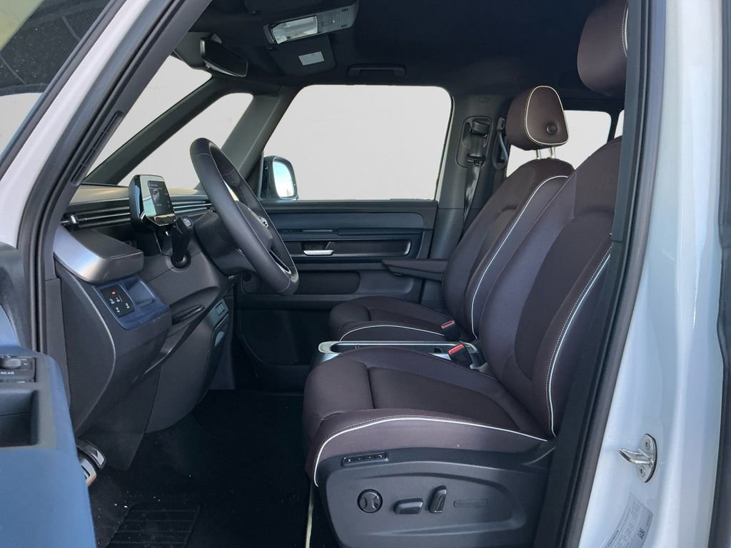 New 2025 Volkswagen ID. Buzz Pro S image 9