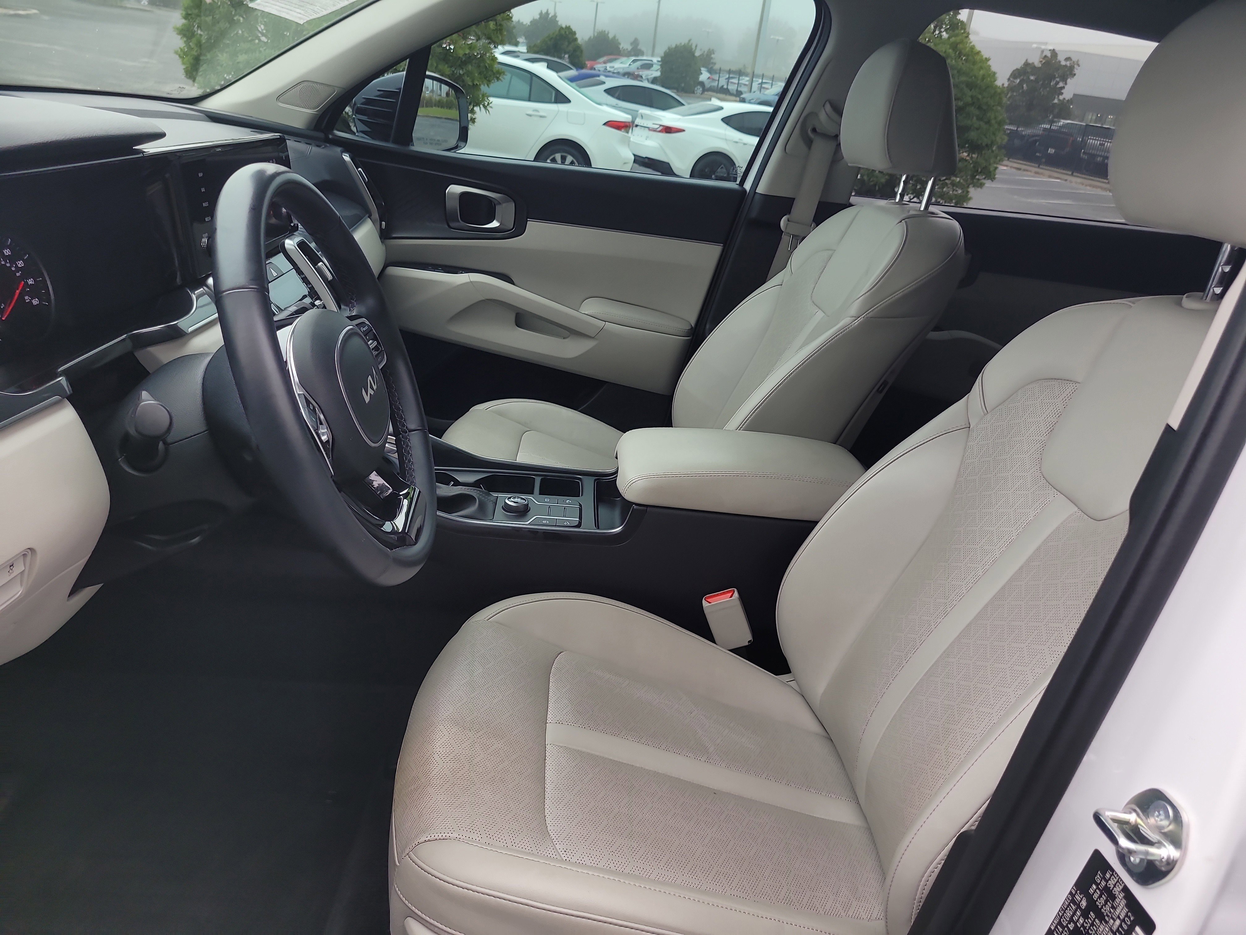 Used 2023 Kia Sorento S image 20