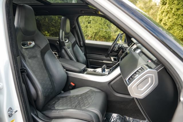 Used 2019 Land Rover Range Rover Sport SVR AWD/4WD image 35