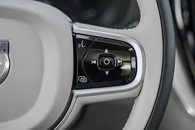 New 2026 Volvo XC60 B5 Ultra w/ Protection Package Premier image 28
