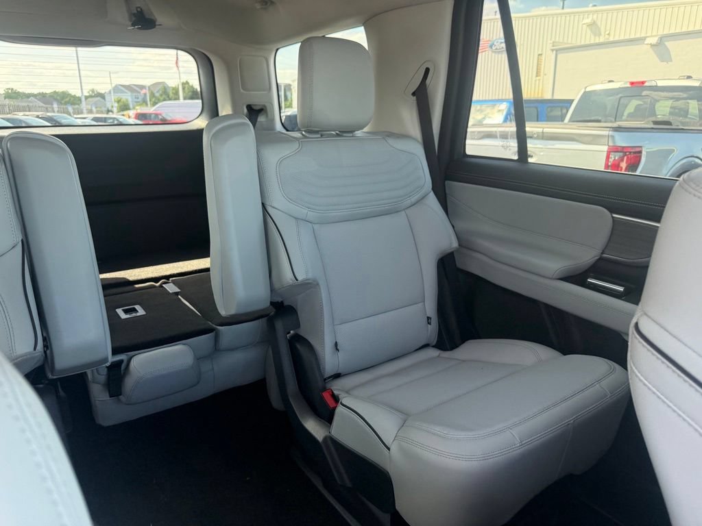 New 2027 Ford Expedition Platinum w/ Platinum Ultimate Package AWD/4WD image 72
