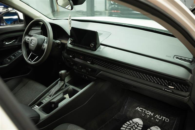 Used 2023 Honda Accord EX image 14