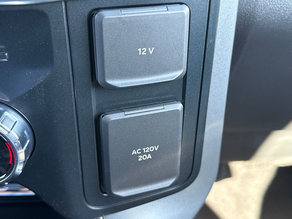 New 2025 Ford F150 Lariat w/ Equipment Group 501A Mid image 35