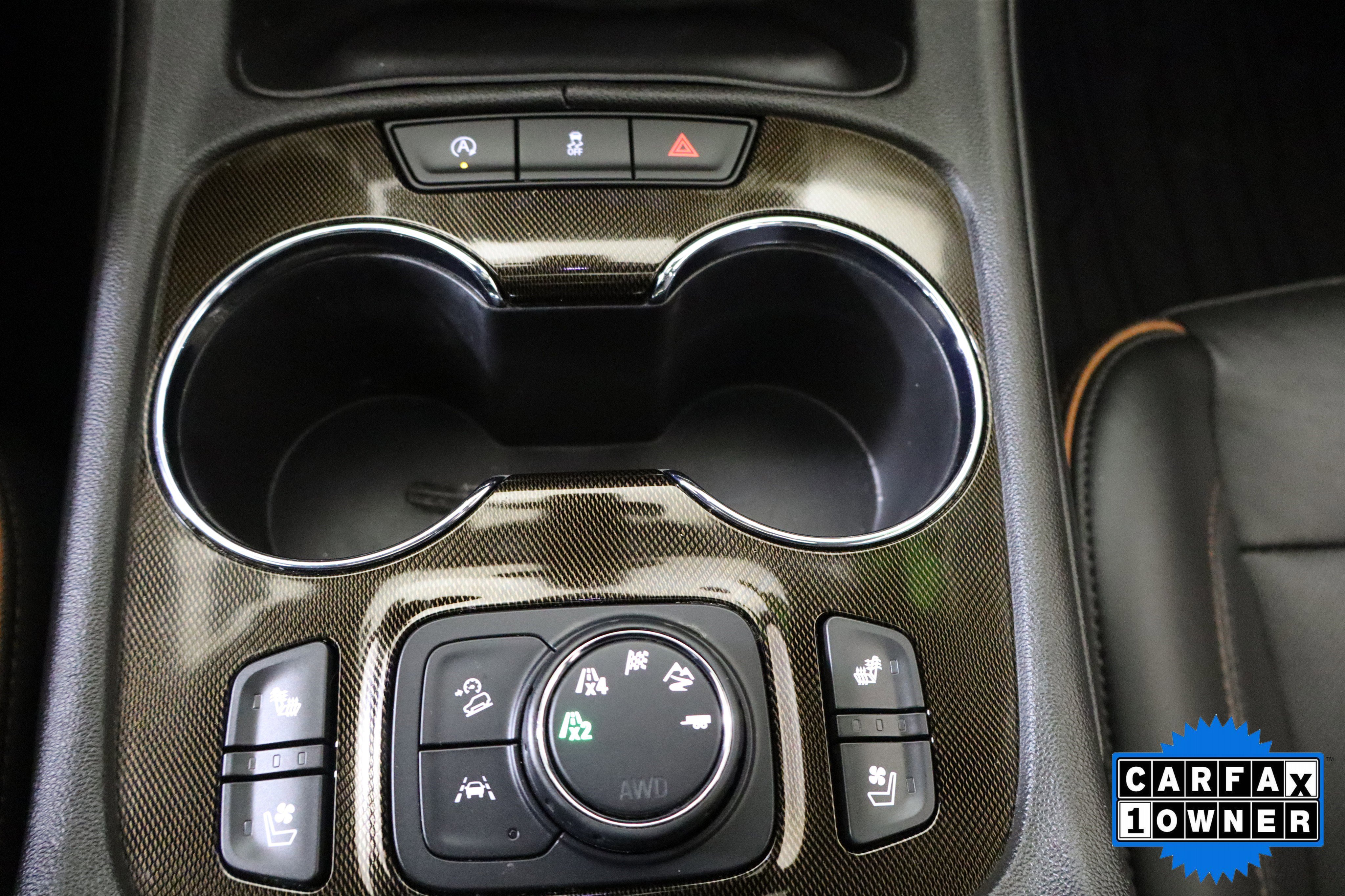 Used 2023 GMC Acadia AT4 w/ Technology Package image 28