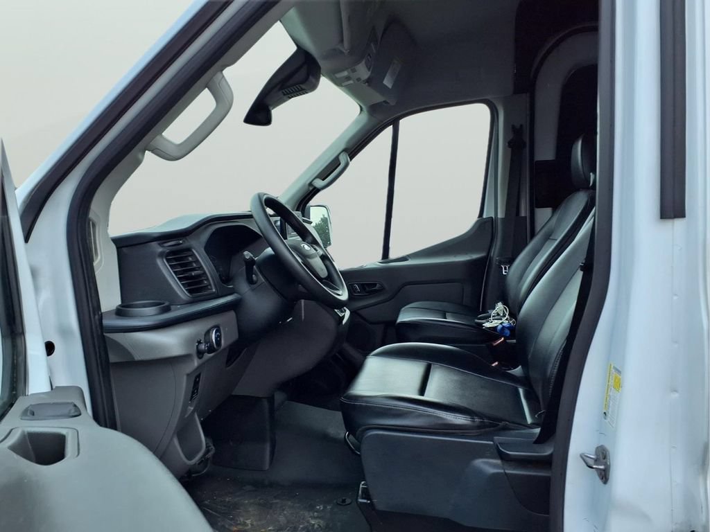 Used 2023 Ford Transit 250 Medium Roof AWD w/ Load Area Protection Package image 14