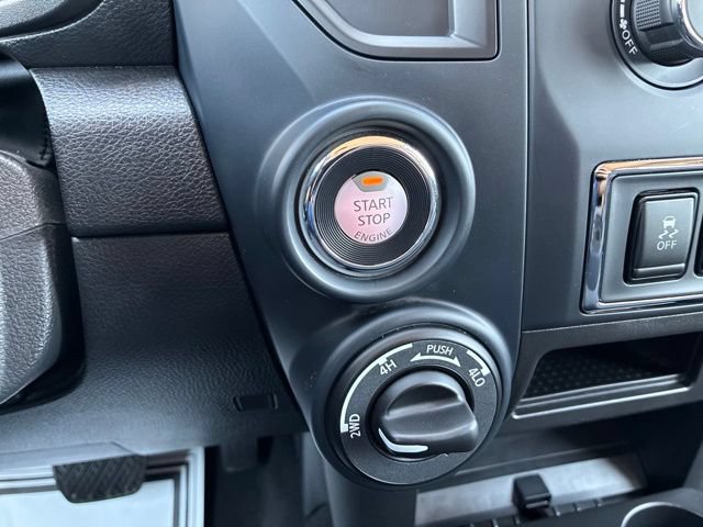 Certified 2024 Nissan Titan SV AWD/4WD image 31