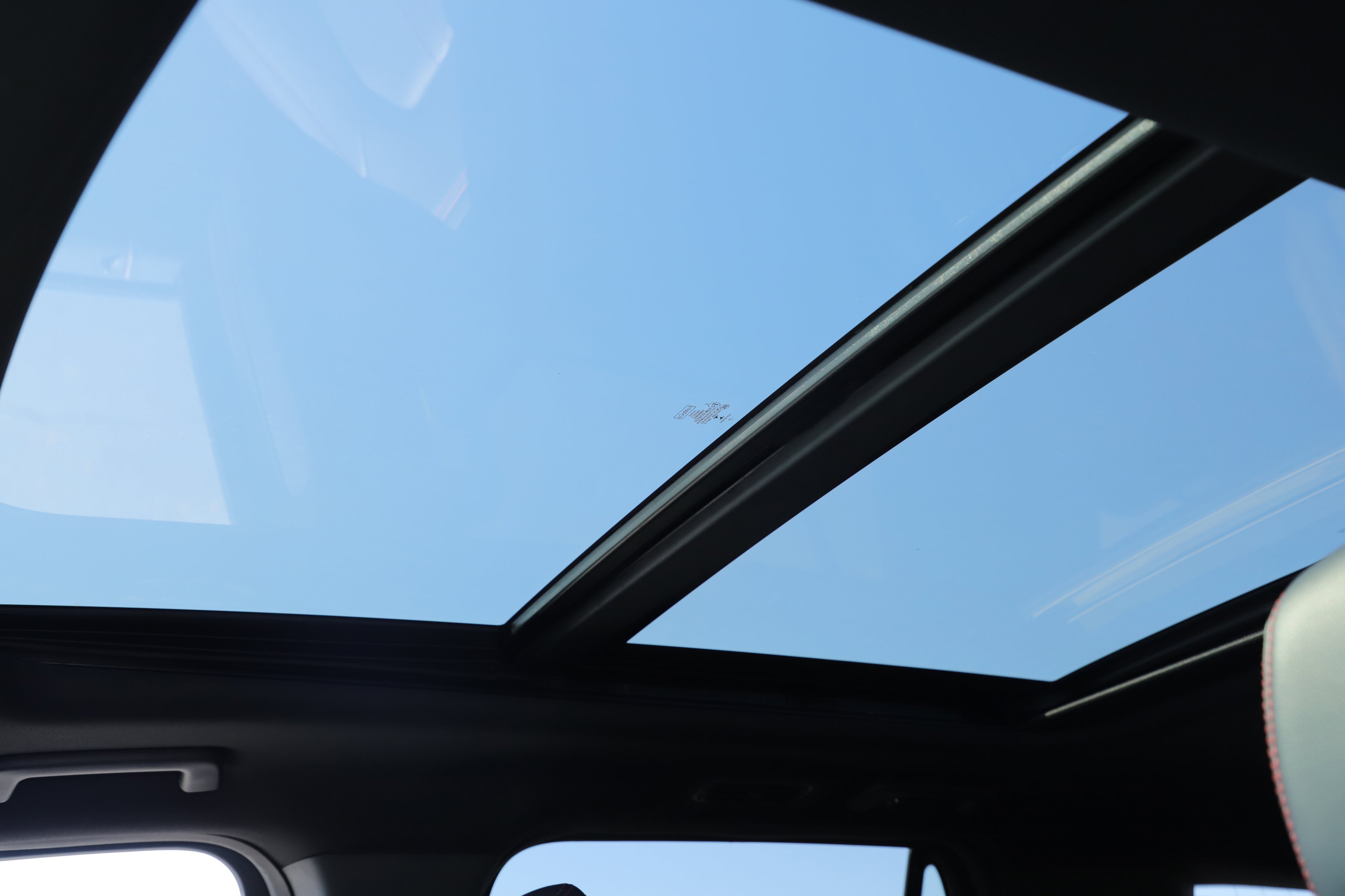 Used 2022 Ford Expedition Limited image 24