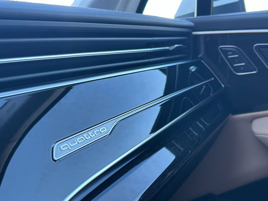 Used 2023 Audi Q7 3.0T Prestige image 41