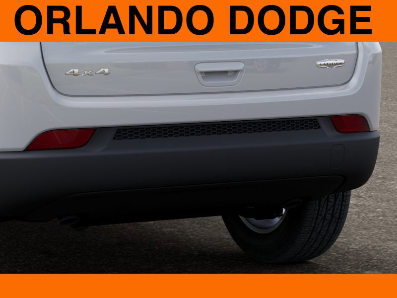 New 2025 Jeep Compass Latitude image 13