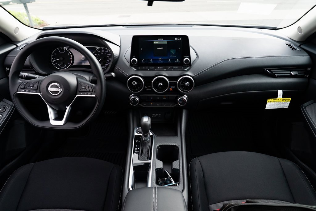 New 2025 Nissan Sentra SV image 8