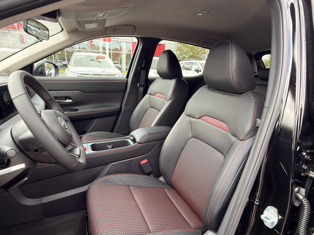 New 2026 Nissan Kicks SR image 11