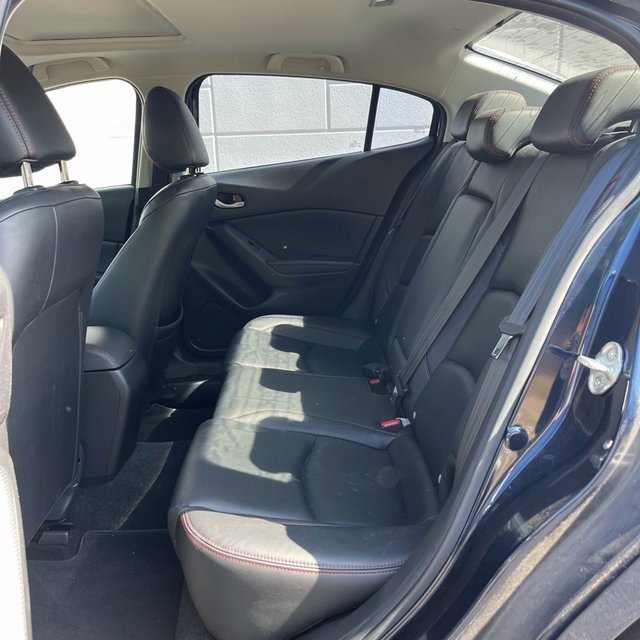 Used 2015 MAZDA MAZDA3 i Grand Touring image 8