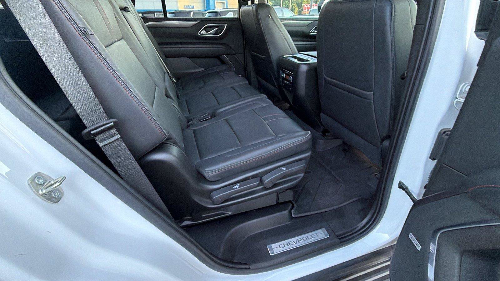 Used 2021 Chevrolet Tahoe RST w/ Luxury Package RWD image 21