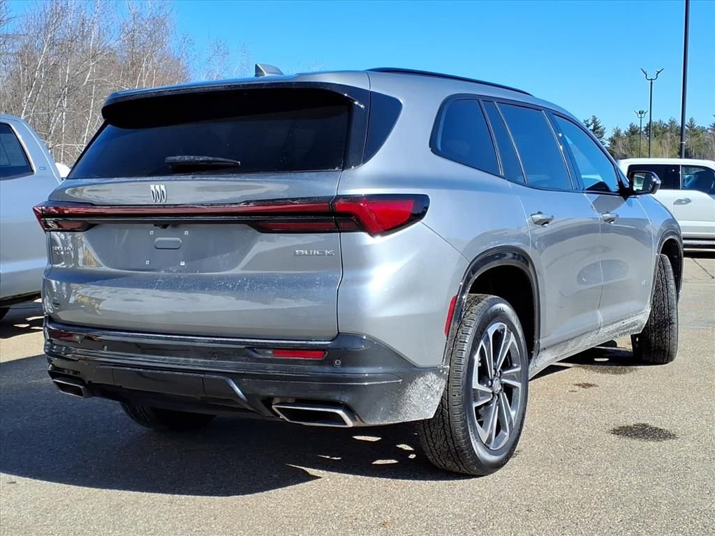 Used 2025 Buick Enclave Sport Touring image 4
